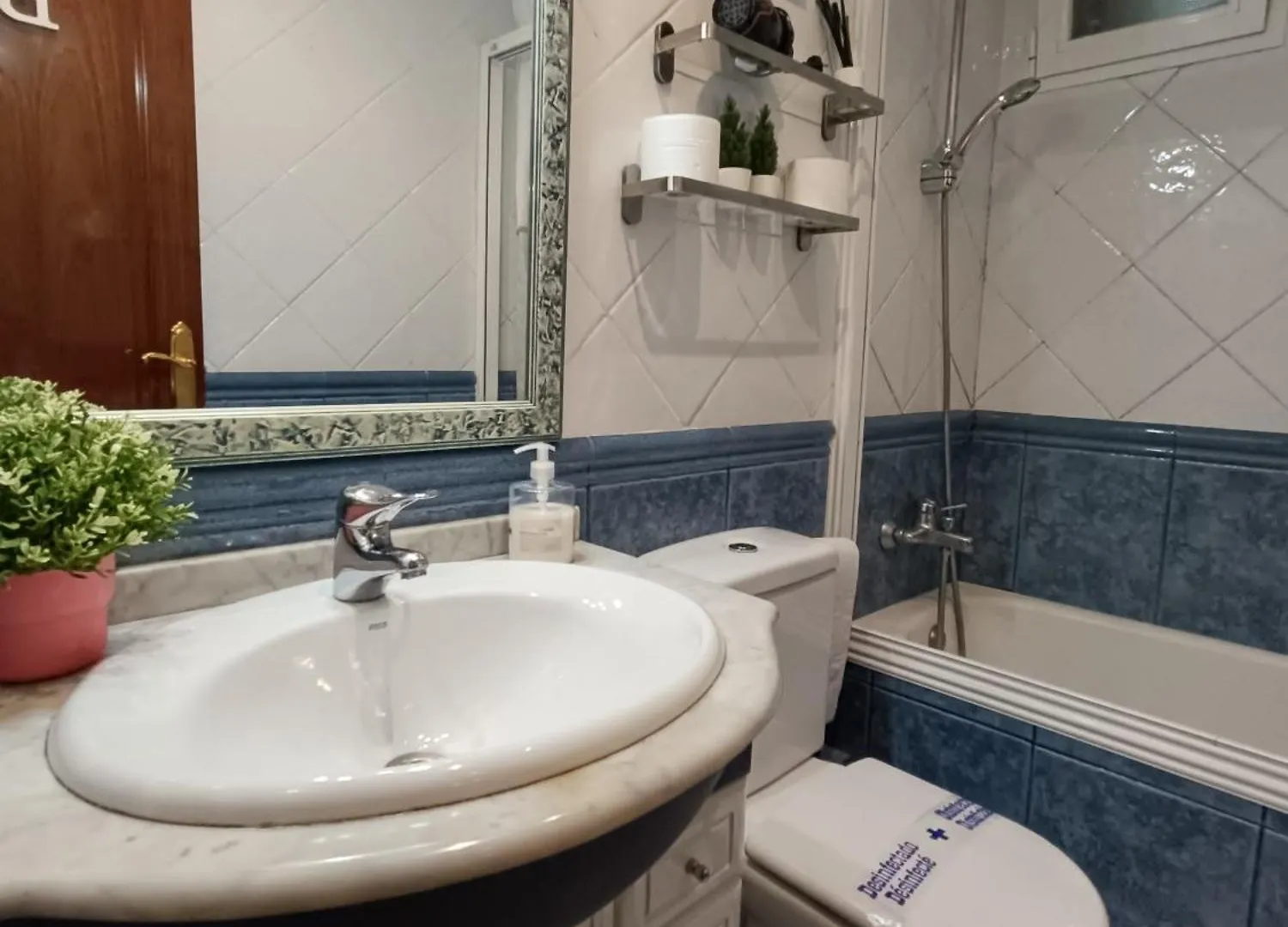 Habitacion 1 Con Vistas Bilbao Homestay